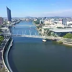 Heart Of Brisbane\'S Cbd High-Level River Views