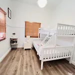 Inner 6br Family Friendly House Highgate Hill Brisbane
