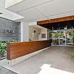 Cozy 1 Bedroom In The Heart Of South Brisbane With Parking