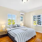 Riverside Heritage Chateau 3Br Home South Bne