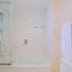 Centro At Toowong - Modern Spacious Living With Pool Apartment