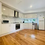 Apartment Modern 2 Bedrooms House Close To Qeii Hospital & Grifith Uni Brisbane