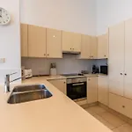 3 Bedrooms 2 Bathrooms W Parking & Pool Apartment