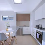 \'The Provincia\' A Contemporary Inner-City Abode