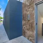 \'The Provincia\' A Contemporary Inner-City Abode