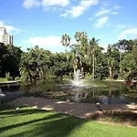 Kozyguru / Brisbane Cbd 2B Apt / Skytower 20 / Qbn222-2004