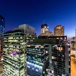 Level 18 Cbd 2 Bed Car Pool