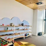 Luxury And Convenient Unit In South Brisbane