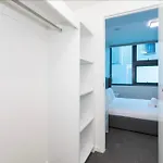 South Brisbane 2 Bed 2 Bath With Parking