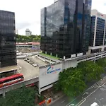 Abbey On Roma Hotel & Apartments