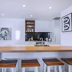 Regatta Hideaway - A Breezy Balcony Residence