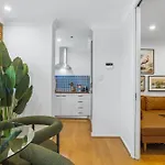 Stylish Riverside 1Bed/Studio With Rooftop Pool