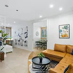Stylish Riverside 1bed/studio With Rooftop Pool Apartment Brisbane