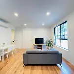 Apartment Modern 2 Bedrooms House Close To Qeii Hospital & Grifith Uni Brisbane