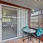 Studio Unit And Private Backyard