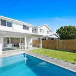 Luxury House With Pool, Close To Cbd