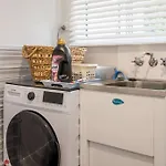 Birdcall Yeronga - Inner Couples Sanctuary Brisbane