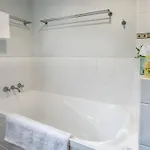 Birdcall Yeronga - Inner Couples Sanctuary