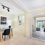 Riverside Heritage Chateau/Convenient/Free Carpark