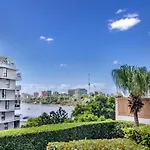 Riverside Heritage Chateau/Convenient/Free Carpark