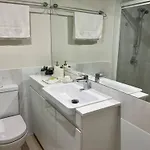 2-bed Unit With Large Backyard, Bbq & Parking Apartment Brisbane