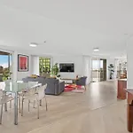 Lavish 3-bed With Wraparound Balcony And Pool Brisbane