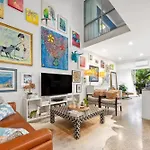 Apartment The Street Gallery Brisbane