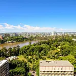 Urban Elegance Stunning River Views From 26Th Fl