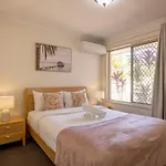 4 Beds Family House At Sunnybank Hills Holiday home *