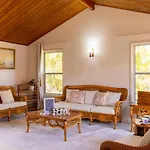 Holiday home 4 Beds Family House At Sunnybank Hills Brisbane