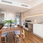 One Bed At Southbank With Rooftop Pool And Carpark *