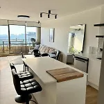 The Summit - Spacious 9th Floor * Brisbane
