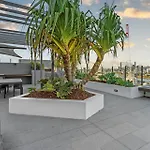 Captivating Convenience 1Bed 1Bath 1Car Views