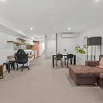 Artisan Apartments South Brisbane