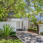 Balmoral House Retreat Pool & Spa
