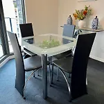 Location Cbd & Free Parking Apartment *