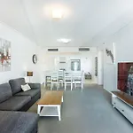 Flexible Inner City Apartment With Wifi