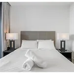 Stunning Cityview 1Br Apt, 1 Min To Train