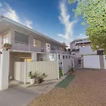 Detached Double Bedroom In Shared Apartment