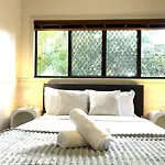Charming In Sunnybank Close To Plaza With Pool Holiday home Brisbane