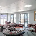 Shafston Apartment- Kangaroo Point