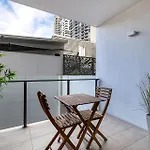 Spacious 2 Bedroom Apartment In Central Brisbane