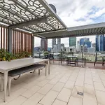 Spacious 2 Bedroom Apartment In Central Brisbane
