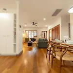 House Of Fairy Wren -Charming Queenslander Cottage Mins Drive To Brisbane Cbd And Gabba Stadium!