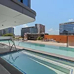 Breathtaking Fortitude Valley Apartment