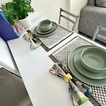 Breathtaking Fortitude Valley Apartment *