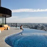 Apartment Rooftop Pool Stunning Queen Street *