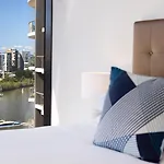 Rooftop Pool Stunning Queen Street Brisbane