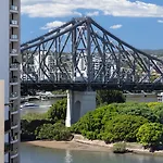 Rooftop Pool Stunning Apartment Queen Street