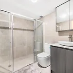 Luxury 4br Cozy Pool, Gym, Sauna, Wparking At Cbd Apartment Brisbane